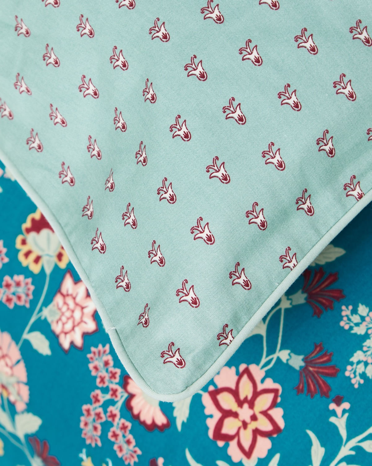 Carolyn Donnelly Eclectic Blossom Printed Duvet