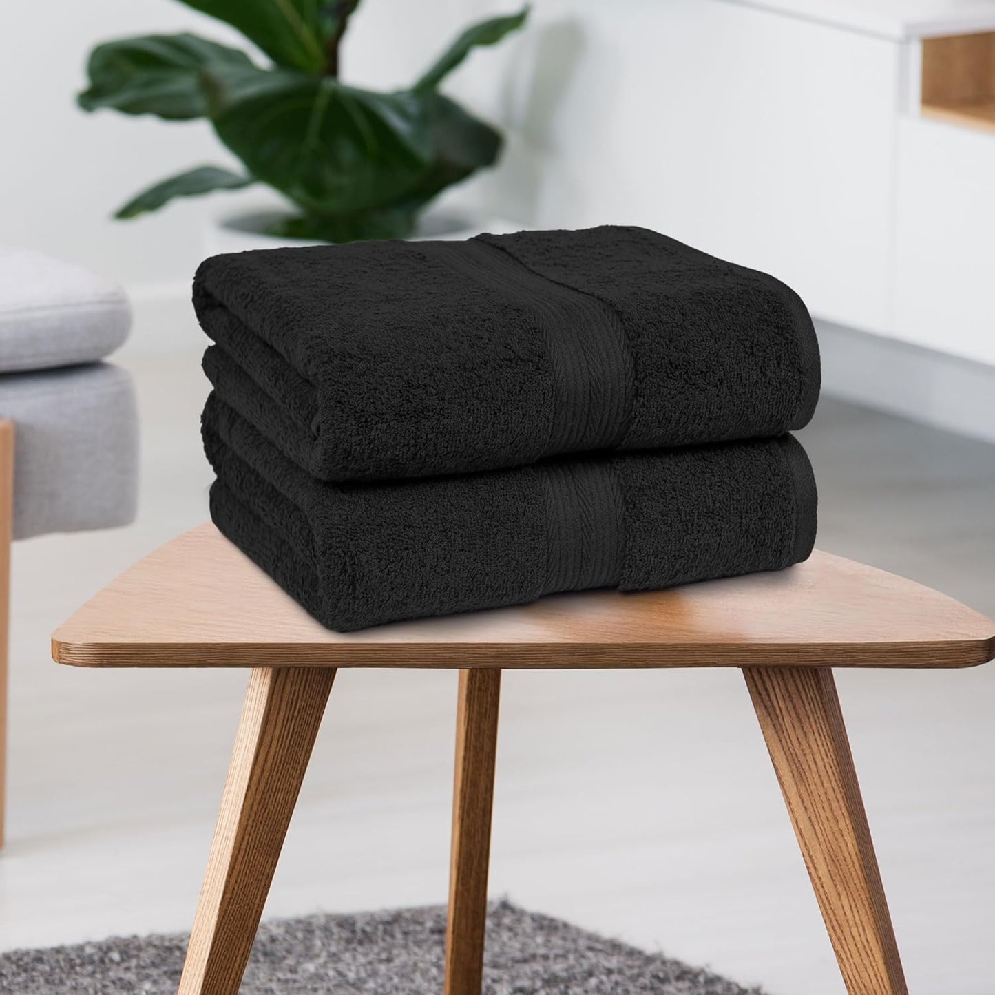 Amazon Basics 2 Bath towel for bathroom, Fade Resistant 100% Cotton Bath Towels, soft absorbent, 2-Pack (70x140 cm), Grey
