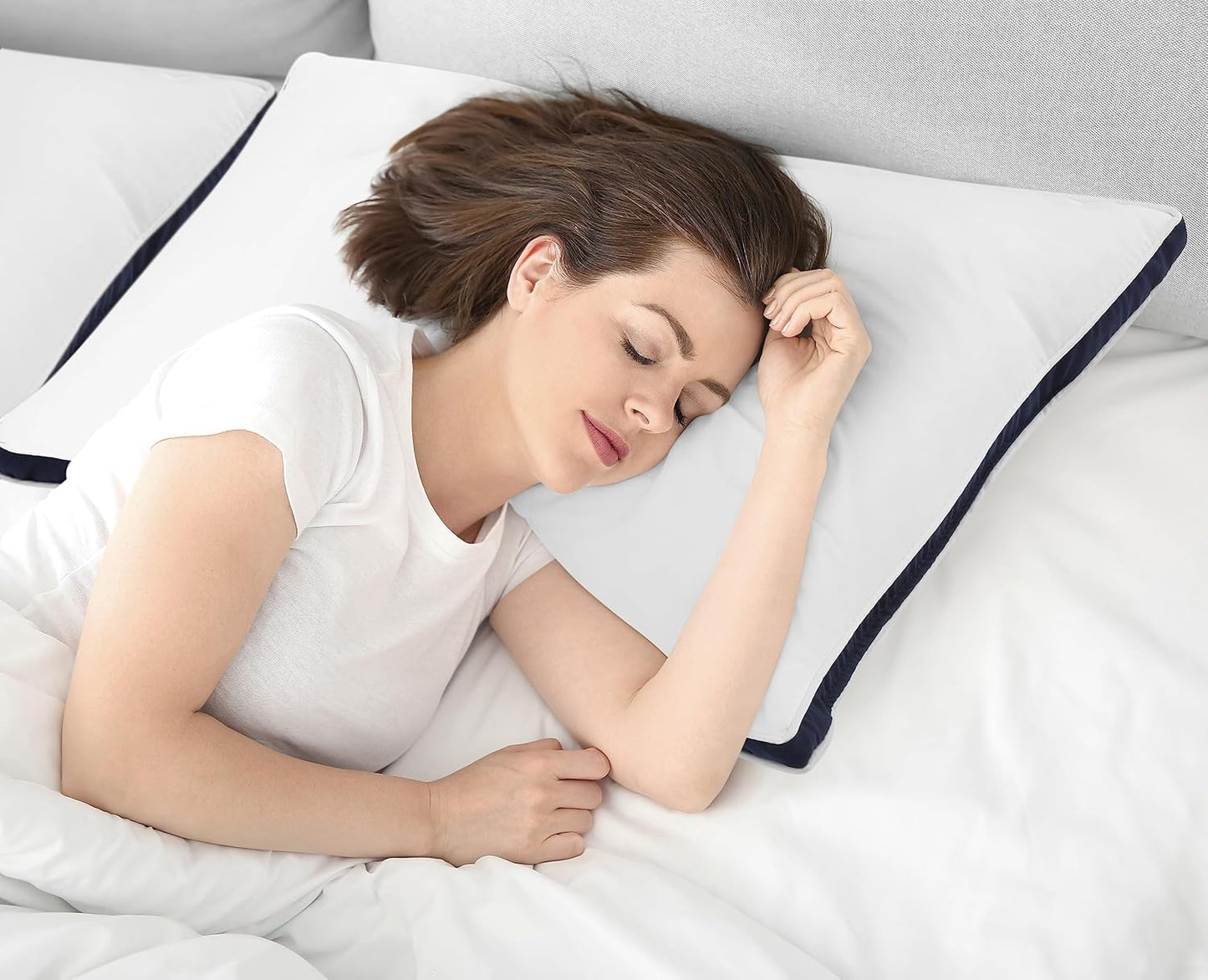 Utopia Bedding Pillows 2 Pack Queen Size, (Navy) Hotel Quality Pillows, Brushed Fabric, Bed Pillow for Back, Stomach or Side Sleepers - 18 x 26 inch / 45 x 66 cm
