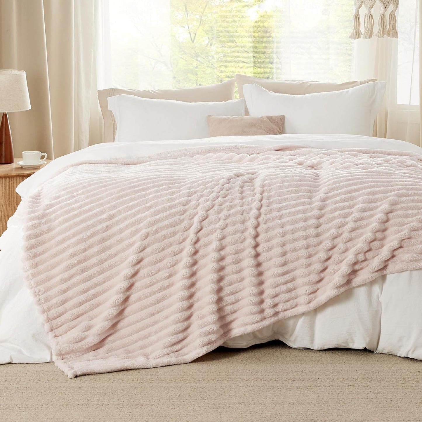 Bedsure Fleece Throw Blanket for Sofa - Fluffy Cosy Warm Blankets for Bed, Soft Cute Single Throw Gifts for Women and Girls, Ashley Blue, 130x170 cm