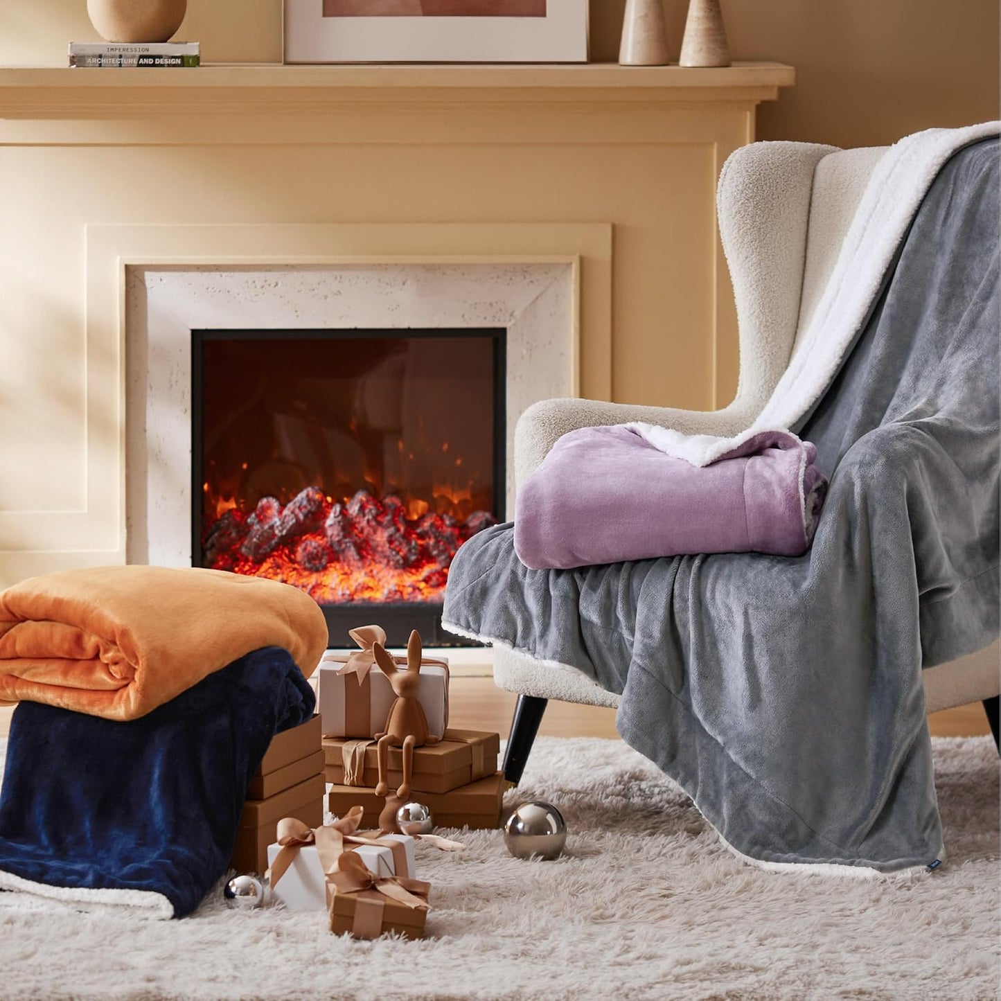 Bedsure Sherpa Fleece Throw Blanket - Fluffy Microfiber Solid Blankets for Bed and Couch Double/Twin Size, Silver Grey, 150x200cm