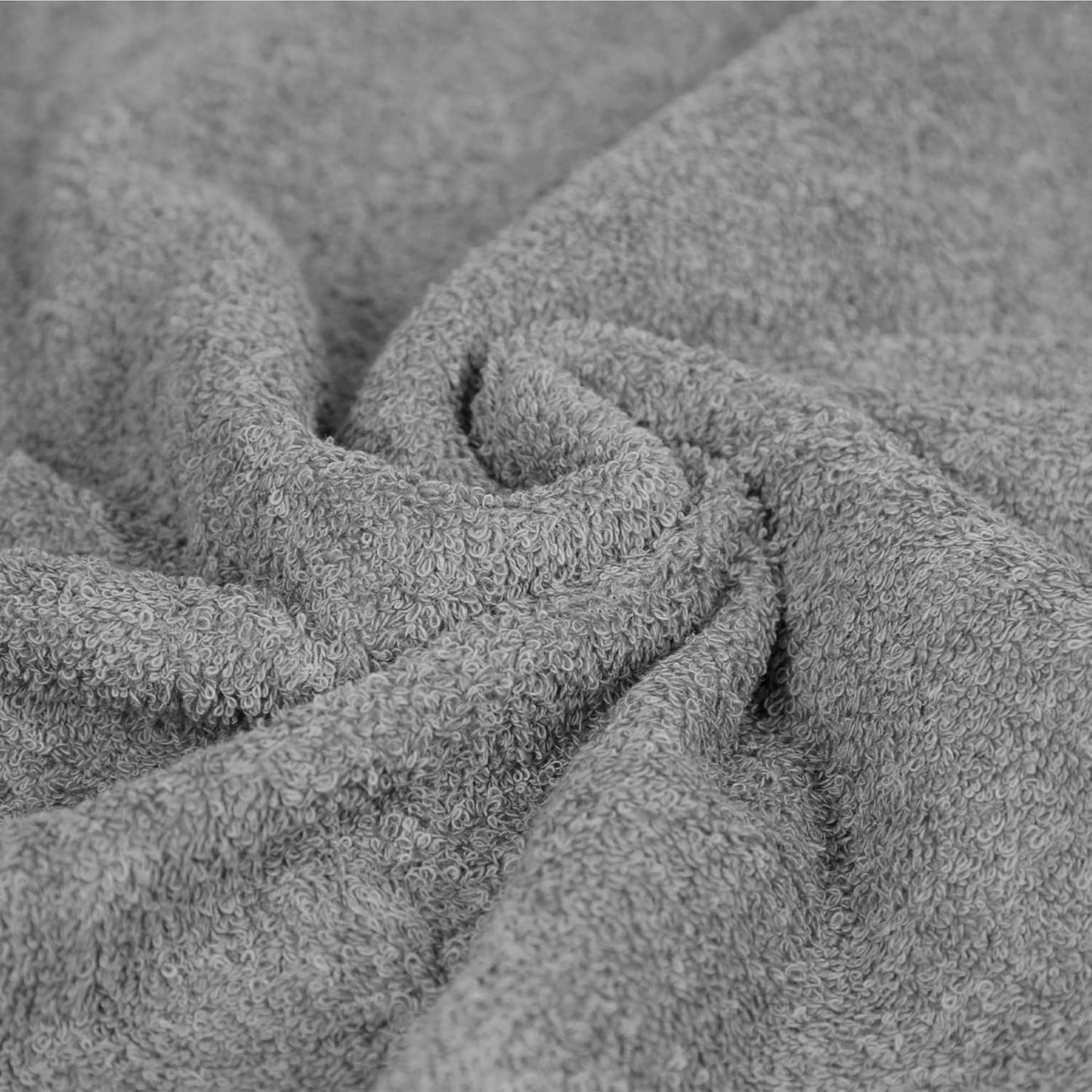 Amazon Basics 2 Bath towel for bathroom, Fade Resistant 100% Cotton Bath Towels, soft absorbent, 2-Pack (70x140 cm), Grey