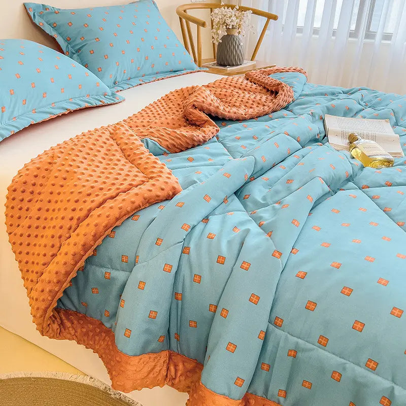 Floral Velvet Quilt - Textured & Soft