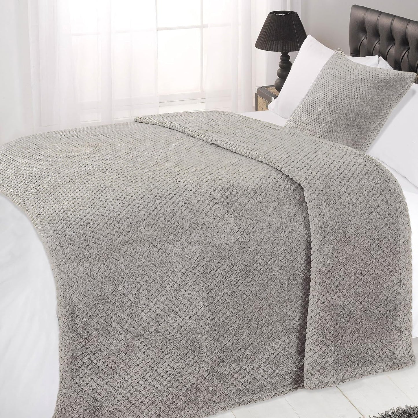 Dreamscene Sofa Throw Blanket, Soft Cosy Warm Honeycomb Waffle Fluffy Fleece Blankets for Bed Single Bed Throws Faux Fur Charcoal Grey Throw for Sofa, 125 x 150cm
