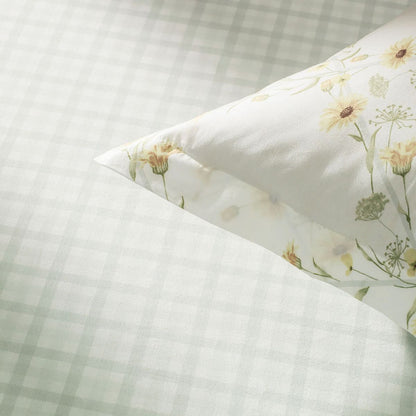 Florata Fitted Sheet and Pillowcases – 200 Thread Count