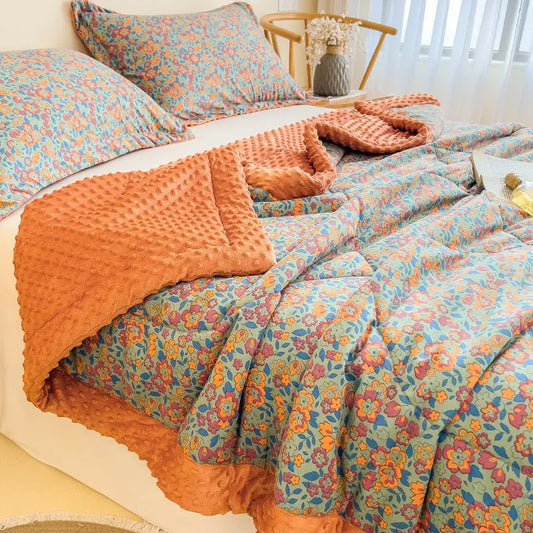 Floral Velvet Quilt - Textured & Soft
