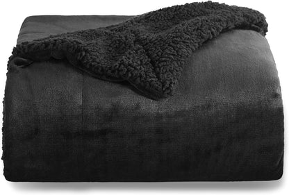 Bedsure Sherpa Fleece Throw Blanket - Fluffy Microfiber Solid Blankets for Bed and Couch Double/Twin Size, Silver Grey, 150x200cm