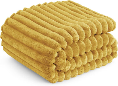 Bedsure Fleece Throw Blanket for Sofa - Fluffy Cosy Warm Blankets for Bed, Soft Cute Single Throw Gifts for Women and Girls, Ashley Blue, 130x170 cm