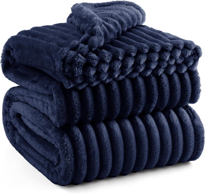 Bedsure Fleece Throw Blanket for Sofa - Fluffy Cosy Warm Blankets for Bed, Soft Cute Single Throw Gifts for Women and Girls, Ashley Blue, 130x170 cm